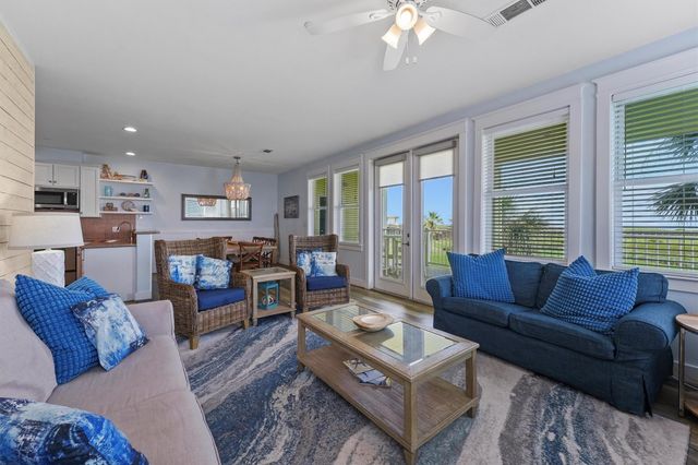 4241 Pointe West Drive 103, Galveston, TX 77554