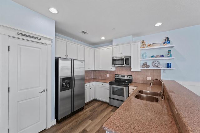 4241 Pointe West Drive 103, Galveston, TX 77554