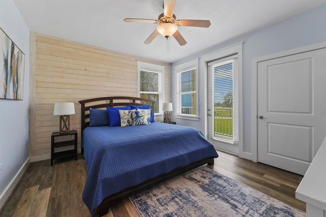 4241 Pointe West Drive 103, Galveston, TX 77554