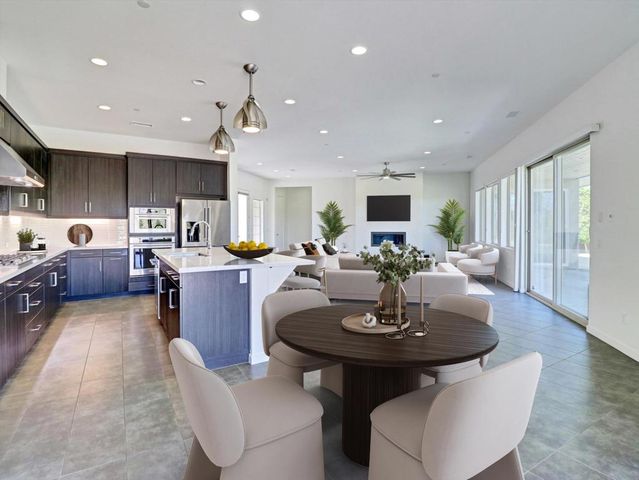 1702 Sienna Court, Palm Springs, CA 92262