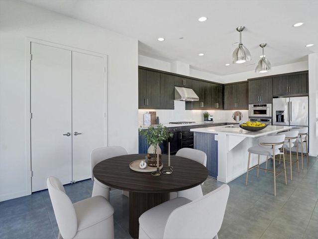 1702 Sienna Court, Palm Springs, CA 92262