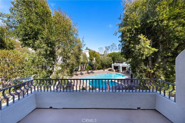 8 Longbourn Aisle, Irvine, CA 92603
