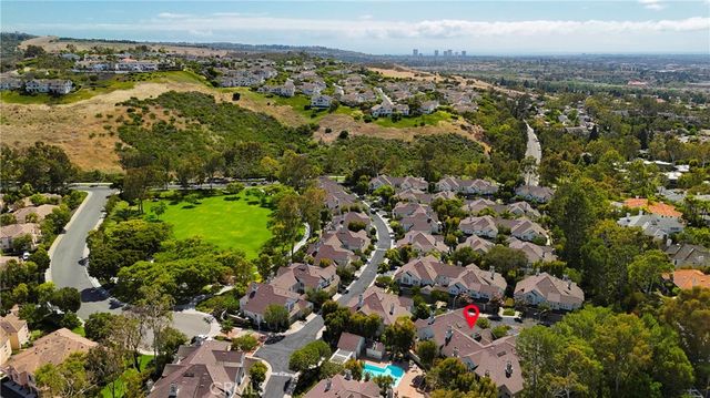 8 Longbourn Aisle, Irvine, CA 92603