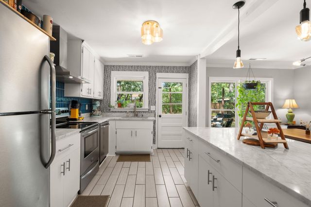 1047 Honeysuckle Lane, Charleston, SC 29412