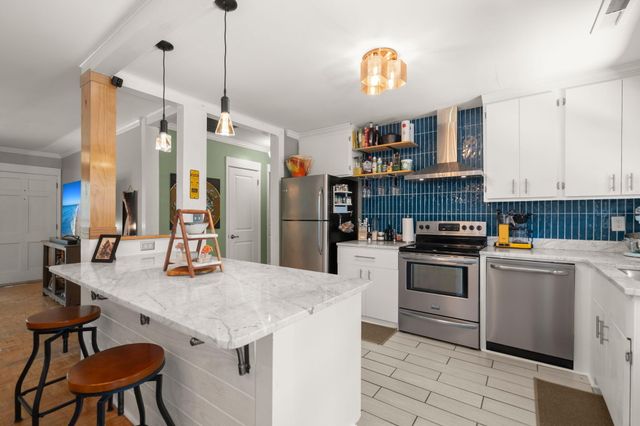 1047 Honeysuckle Lane, Charleston, SC 29412