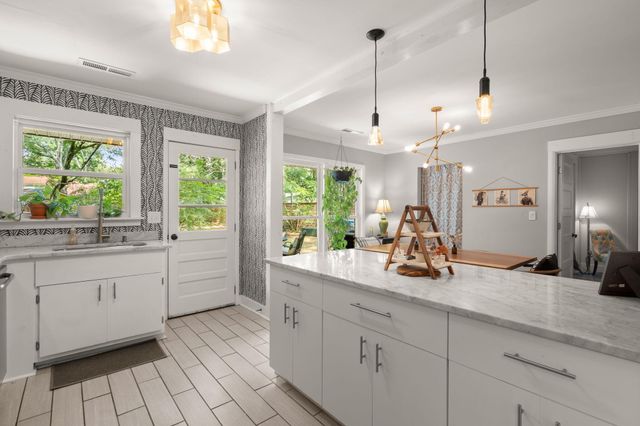 1047 Honeysuckle Lane, Charleston, SC 29412