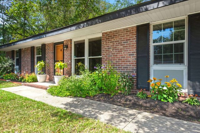 1047 Honeysuckle Lane, Charleston, SC 29412