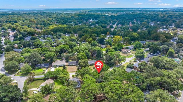 1047 Honeysuckle Lane, Charleston, SC 29412