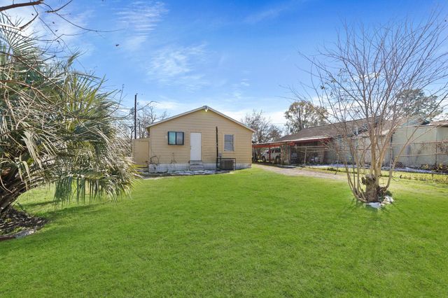 10001 Lucore Street FRONT, Houston, TX 77017