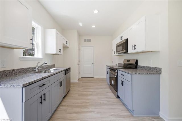 243 Hillcrest Road, Linwood, NC 27299