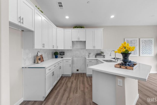 6103 Curvy Hills Drive, Bakersfield, CA 93306