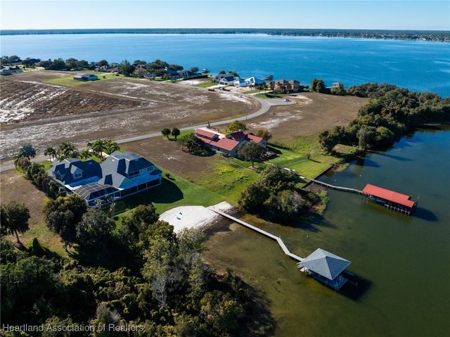 494 Sunset Pointe Drive, Lake Placid, FL 33852