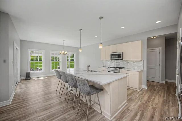 46 Eagleview Drive, Grand Island, NY 14072