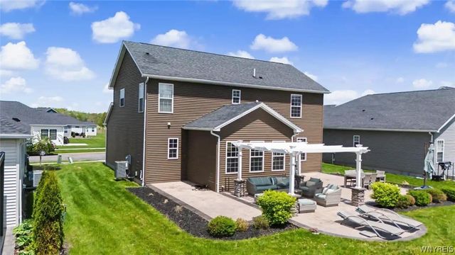 46 Eagleview Drive, Grand Island, NY 14072