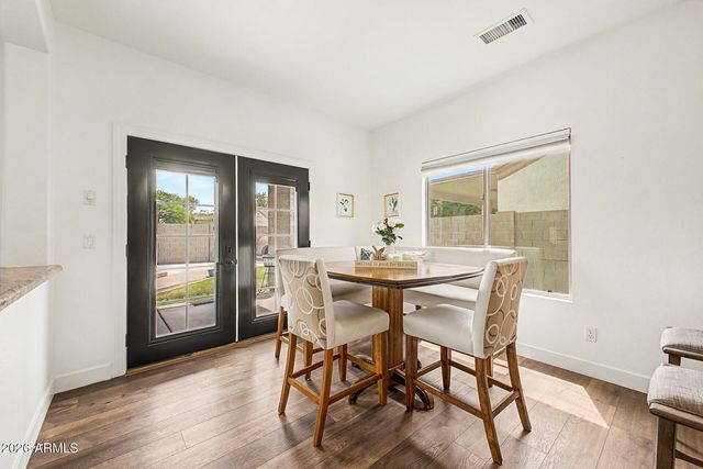 1095 W MULBERRY Drive, Chandler, AZ 85286