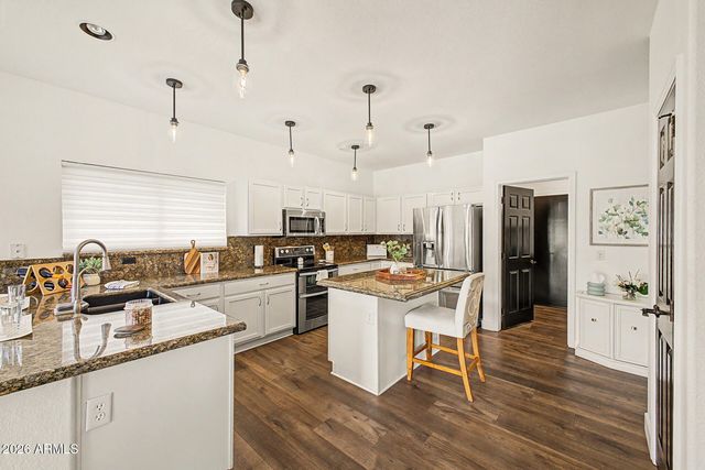 1095 W MULBERRY Drive, Chandler, AZ 85286