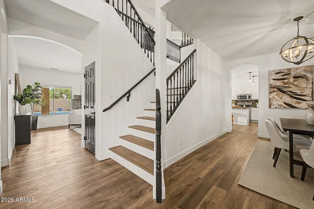 1095 W MULBERRY Drive, Chandler, AZ 85286