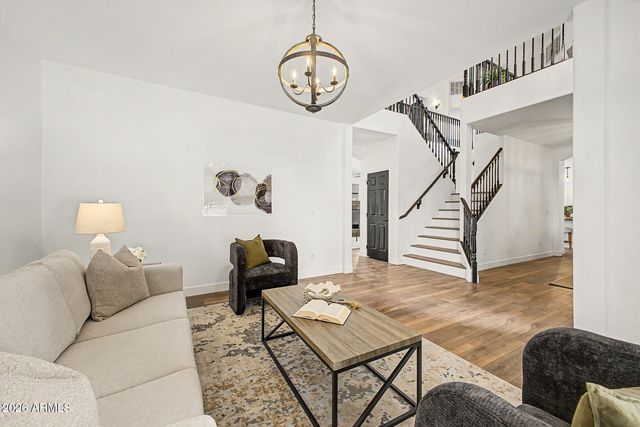 1095 W MULBERRY Drive, Chandler, AZ 85286