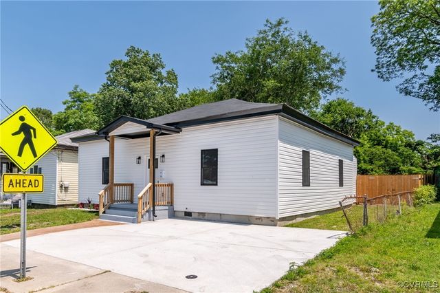 1330 Halifax St, Petersburg, VA 23803