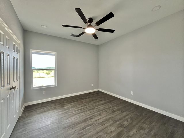 117 Barber Lakes Road, Mineral Wells, TX 76067