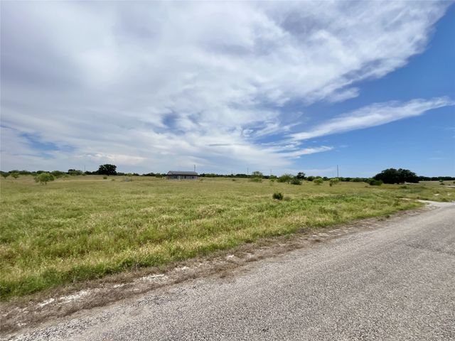 117 Barber Lakes Road, Mineral Wells, TX 76067