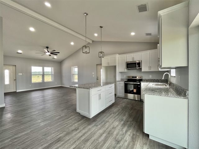 117 Barber Lakes Road, Mineral Wells, TX 76067