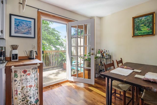 89 N Champlain St Apt L, Burlington, VT 05401