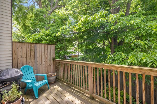 89 N Champlain St Apt L, Burlington, VT 05401