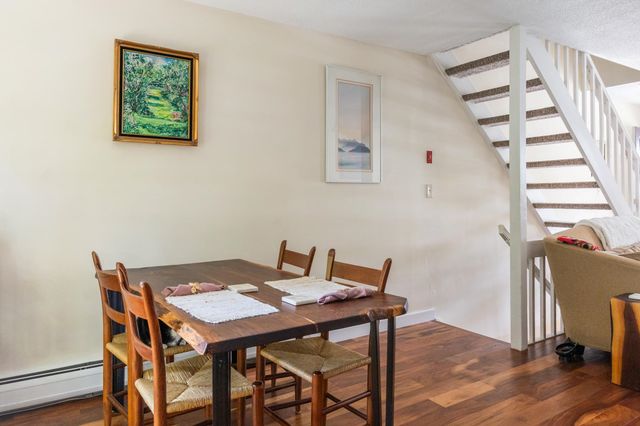 89 N Champlain St Apt L, Burlington, VT 05401