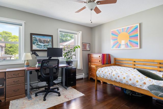 89 N Champlain St Apt L, Burlington, VT 05401