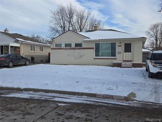 3009 Alper Avenue, Lincoln Park, MI 48146