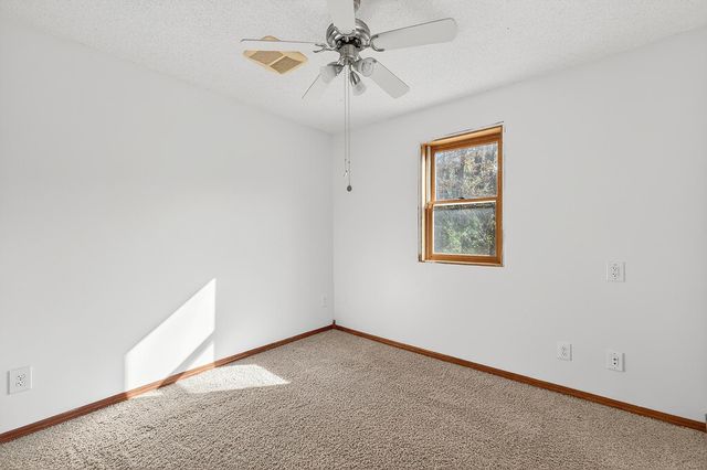 617 Broadway, Carver, MN 55315