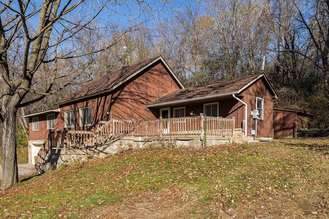 617 Broadway, Carver, MN 55315