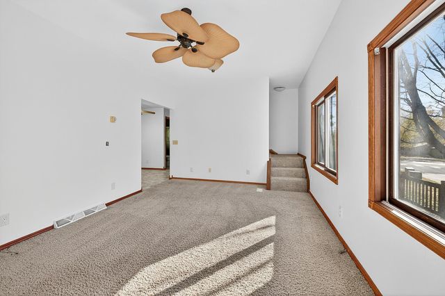 617 Broadway, Carver, MN 55315