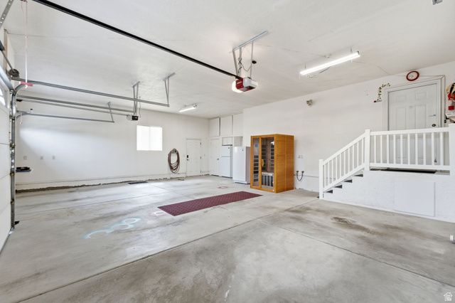 12136 S SWENSEN CIR, Riverton, UT 84096