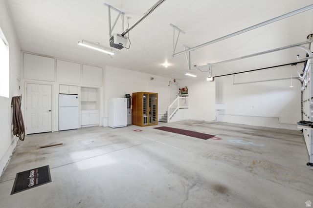 12136 S SWENSEN CIR, Riverton, UT 84096