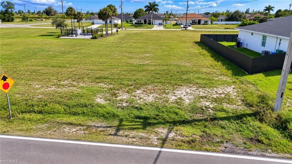 1608 Kismet PKWY W, CAPE CORAL, FL 33993 — photo 4