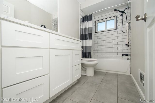 5103 Ridgetop Drive, Waterford, MI 48327