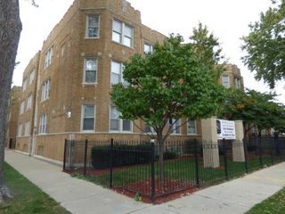 4542 W GEORGE Street 2, Chicago, IL 60641
