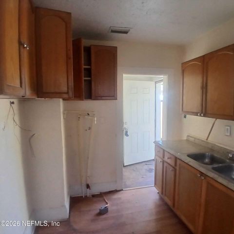 1265 W 30TH Street, Jacksonville, FL 32209