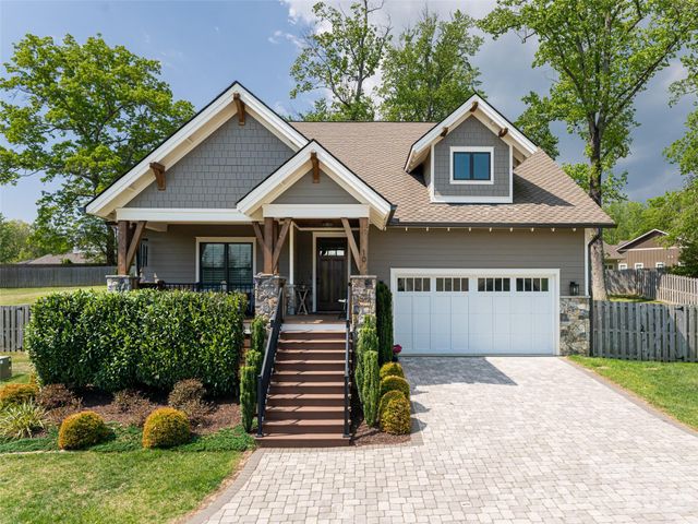 10 Starwood Valley Trail, Arden, NC 28704