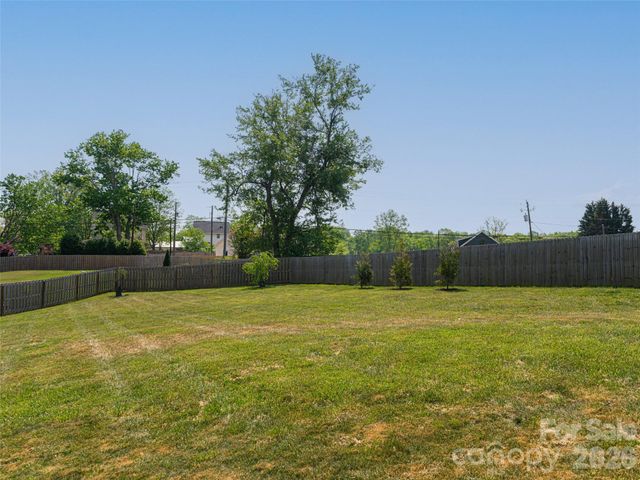 10 Starwood Valley Trail, Arden, NC 28704