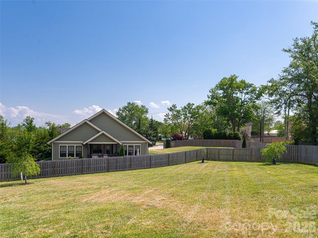 10 Starwood Valley Trail, Arden, NC 28704