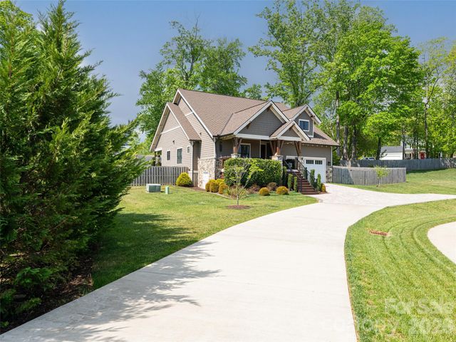 10 Starwood Valley Trail, Arden, NC 28704