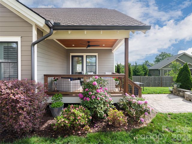 10 Starwood Valley Trail, Arden, NC 28704