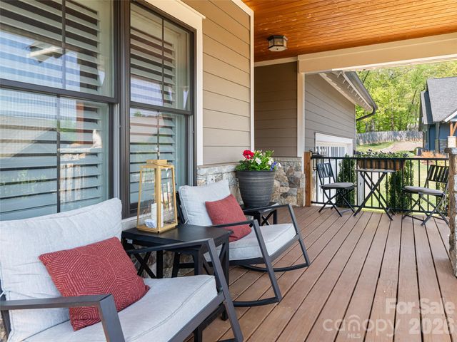 10 Starwood Valley Trail, Arden, NC 28704