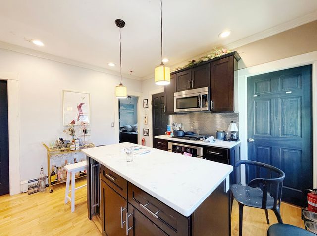 17 Pleasant St 3, Boston, MA 02125