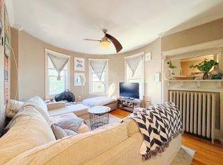 17 Pleasant St 3, Boston, MA 02125