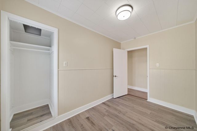 208 E 3RD AVE, Cheyenne, WY 82001