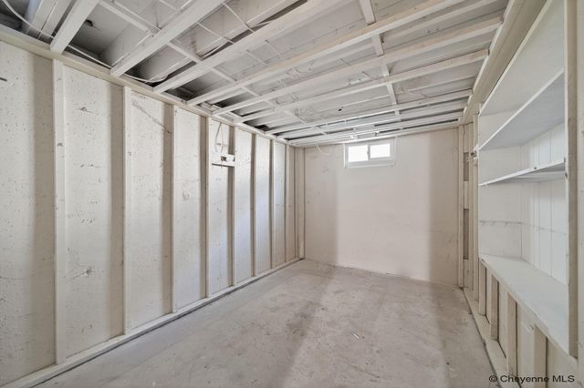 208 E 3RD AVE, Cheyenne, WY 82001